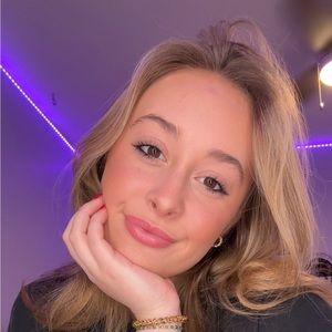 Meet your Posher, Clara